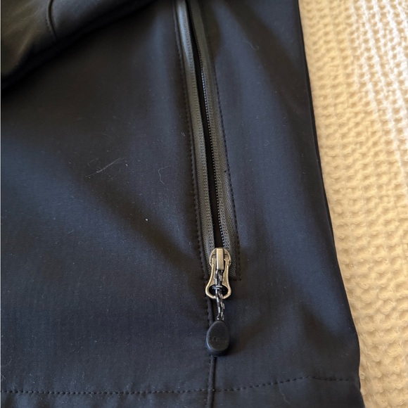 Men’s Tall L.L. Bean Black Jacket - Picture 4 of 7